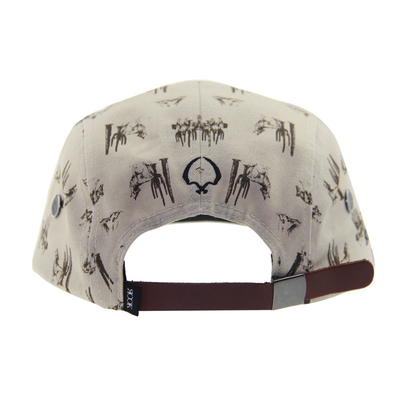 Suede Peak 5 Panel Camp Caps mit Sublimationsdruckkrone und Lederband