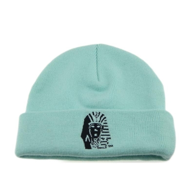 OEM Stickerei Hellblau Frauenmanschetten Beanie Hüte Warme Strickhut