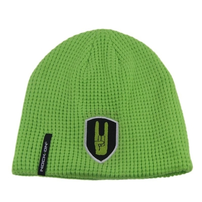 Acryl-Gestrickte Skully Beanie Hüte Broderierte Beanie Hüte Gewebte Patch Logo
