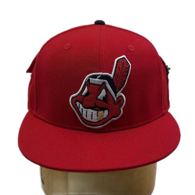 Baseballkappen aus sechs Paneelen aus Wolle mit individueller Reißverschlusstasche